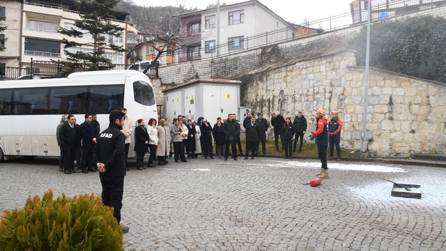 Kastamonu'da Valilik personeline  yangın farkındalık eğitimi verildi