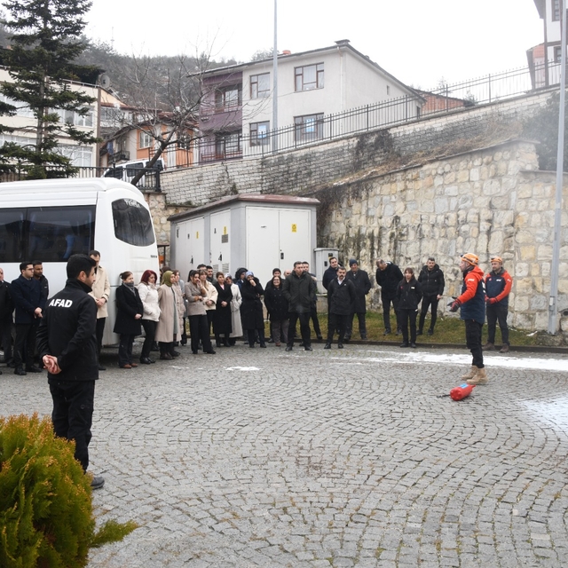 Kastamonu'da Valilik personeline  yangın farkındalık eğitimi verildi