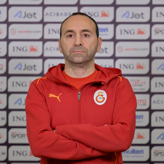 Galatasaray Başantrenörü Yakup Sekizkök, ING Türkiye Kupası'nda şampiyonluğ...