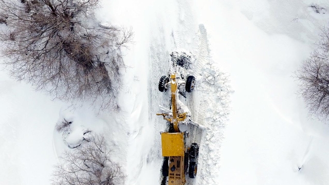 Karın esir aldığı Erzurum ve Muş'ta 1303 yerleşim yeri ulaşıma kapandı