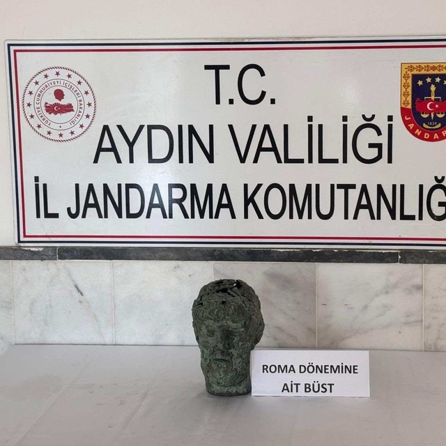 Aydın'da Roma dönemine ait olduğu değerlendirilen büst ele geçirildi