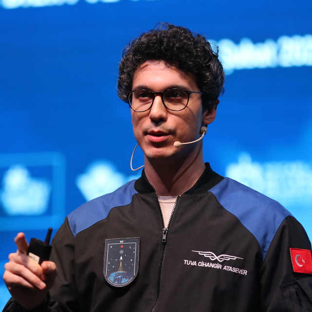 Astronot Tuva Cihangir Atasever, Kocaeli'de gençlerle buluştu