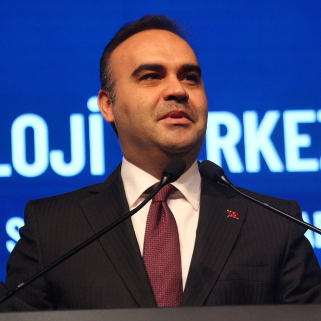 Bakan Kacır: Kimse Türkiye adına karamsarlık oluşturmaya çabalamasın