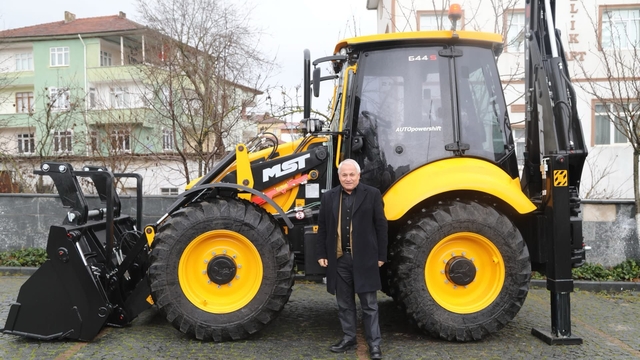 Kavak Belediyesi iş makinesi satın aldı