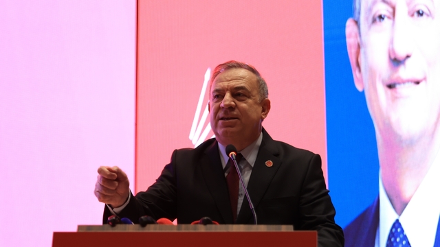 CHP'li Zeybek, Edirne'de "İl Belediye Başkanları Toplantısı"nda konuştu: