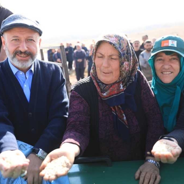 Kocasinan'dan Yediveren Bayan Girişimci Kooperatifi üyelerine eğitim verild...