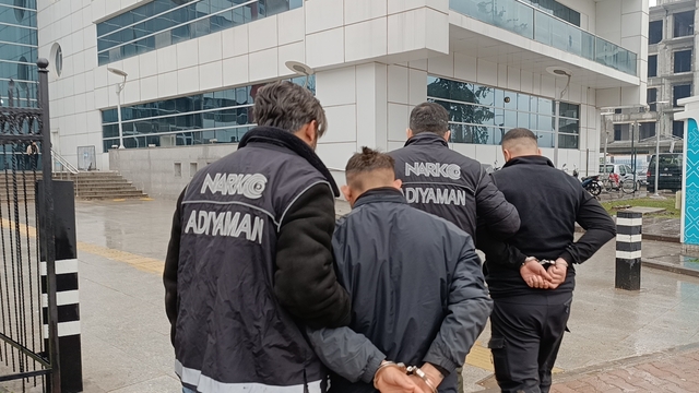 Adıyaman'da uyuşturucu operasyonunda 2 zanlı tutuklandı