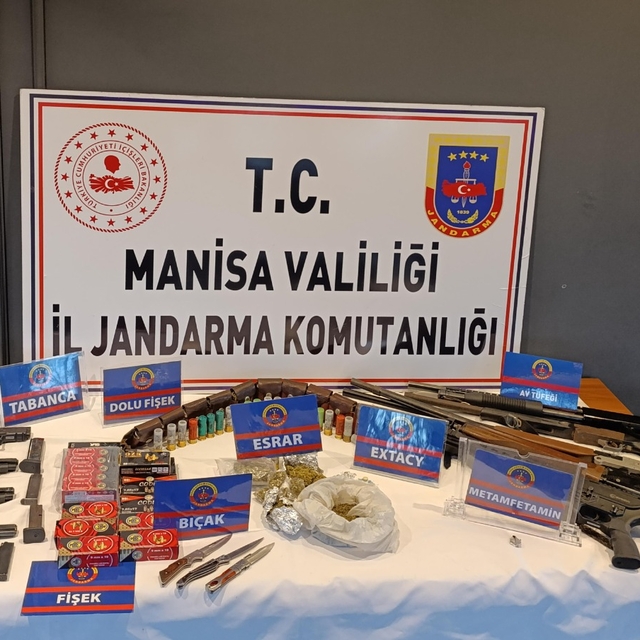 Salihli'de 7 mahallede uyuşturucu operasyonu düzenlendi