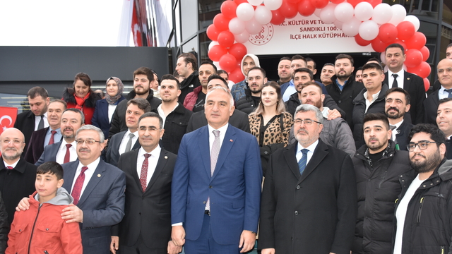 Kültür ve Turizm Bakanı Ersoy, Afyonkarahisar'da ziyaret ve kütüphane açılışları yaptı