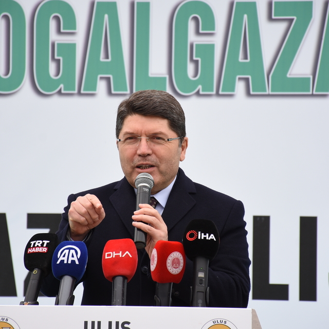 Adalet Bakanı Tunç, Bartın'da Ulus ilçesine doğal gaz verme törenine katıld...