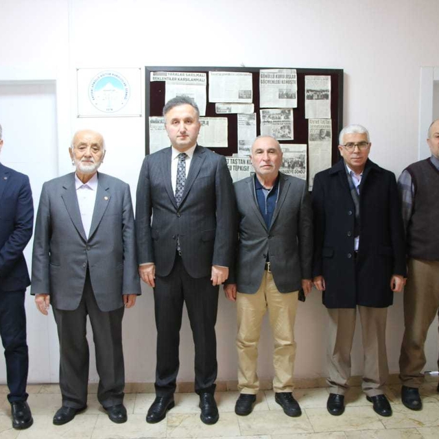 Kayseri İl Milli Eğitim Müdürü Esen'den Gönüllü Kültür Kuruluşları Derneği'...