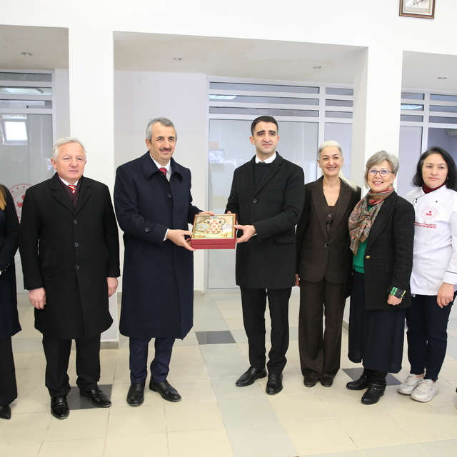 Edirne Valisi Sezer, İpsala'da ziyaretlerde bulundu
