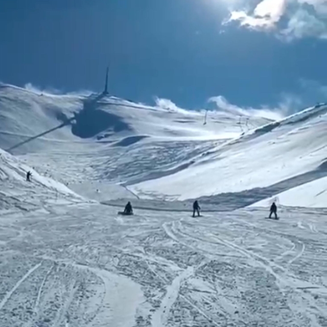 Palandöken'de kayakçılara kapalı olan alana çığ düştü (2)