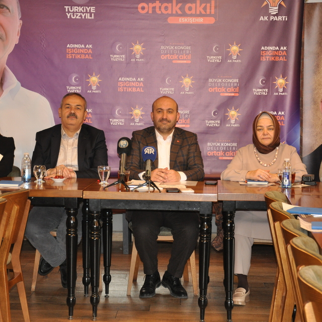 AK Parti Eskişehir Teşkilatı, istişare toplantısı düzenledi