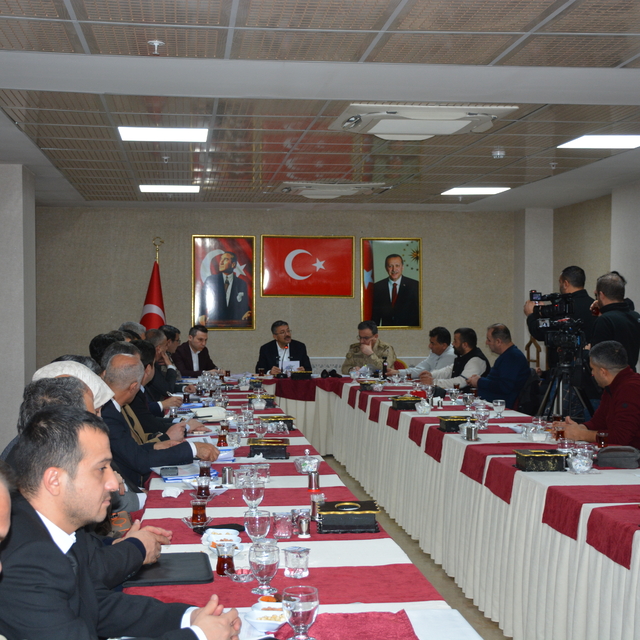 Hakkari'de kamu hizmetleri değerlendirildi