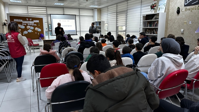 Bafra Gençlik Merkezinden öğrencilere afet farkındalık eğitimi