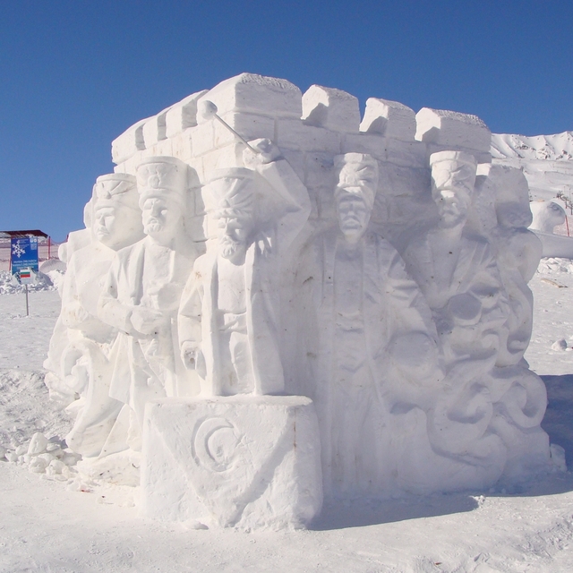 Erciyes'teki kar sanata dönüşecek