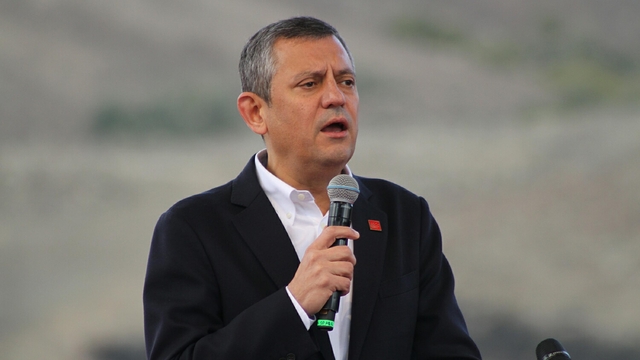 Özgür Özel: Kirli ellerini partimize uzatmaya çalışıyorlar