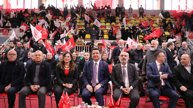 Saadet Partisi Genel Başkanı Arıkan, partisinin 8. Olağan İl Kongresi'nde konuştu: