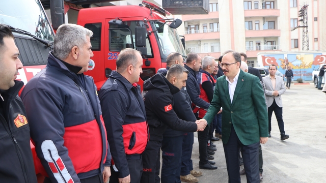 Siirt Belediyesi bünyesinde hizmet verecek itfaiye aracı tanıtıldı