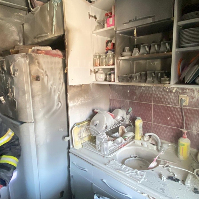 Erzincan'da bir evde çıkan yangın hasara neden oldu