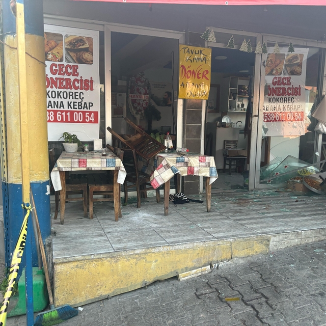 Adana'da iş yerine düzenlenen silahlı saldırıda 3 kişi yaralandı