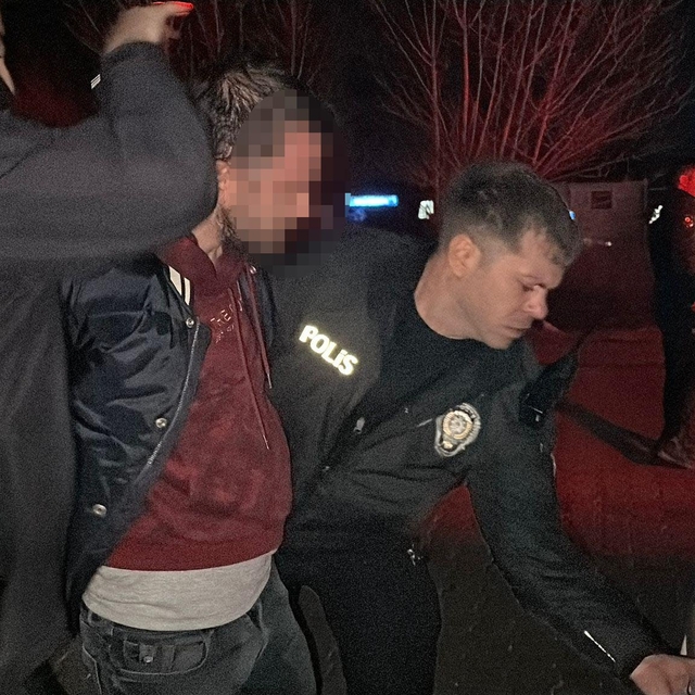 70 bin TL ceza yiyen alkollü sürücü, eğlence mekanı girişinde de polise muk...