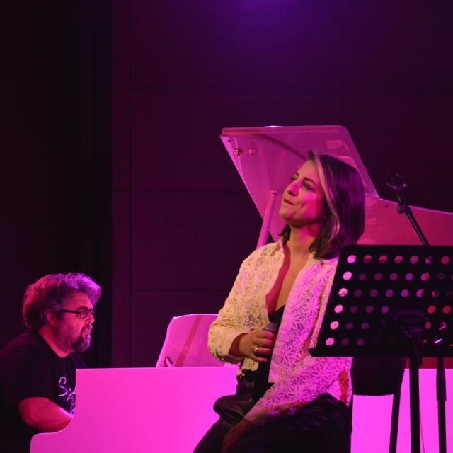 Dilek Türkan ve Tuluğ Tırpan Bursa'da konser verdi