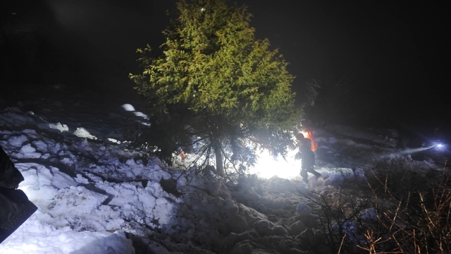 Traktör şarampole devrildi; 1 ölü, 4 yaralı