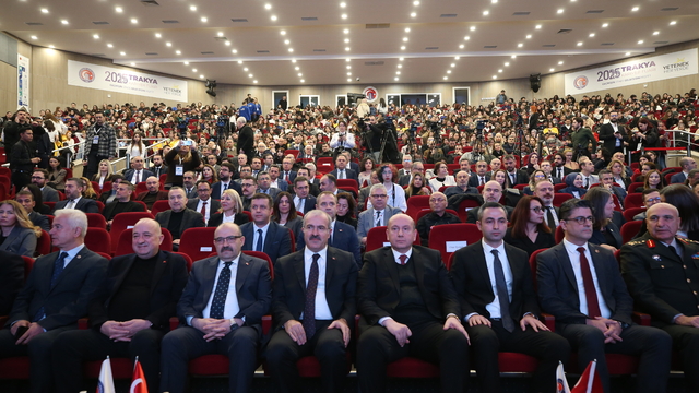 Trakya Kariyer Fuarı Çanakkale'de başladı