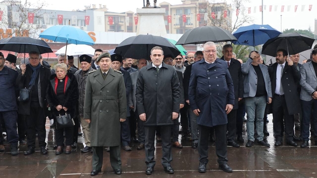 Kurtuluş Savaşı kahramanı Köprülü Hamdi Bey Edremit'te anıldı