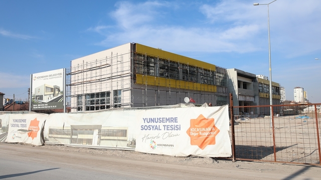 Başkan Çolakbayrakdar, sosyal tesis inşaatını inceledi