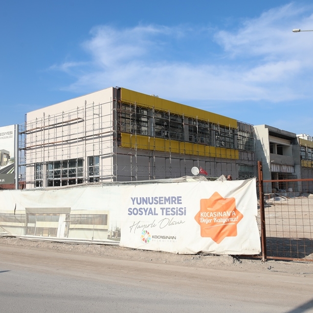 Başkan Çolakbayrakdar, sosyal tesis inşaatını inceledi