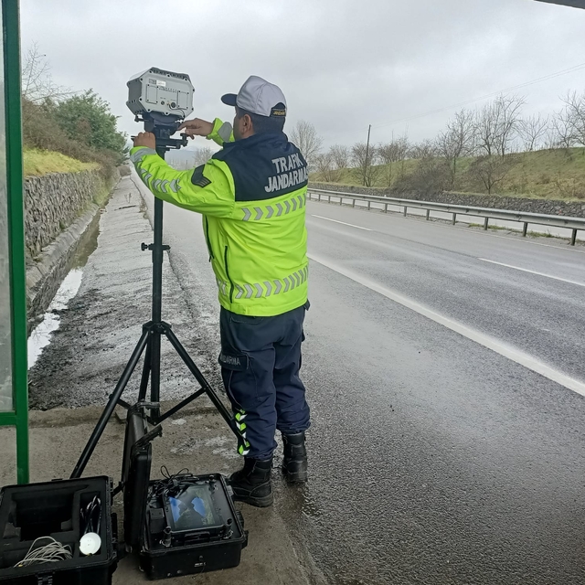 Sakarya'da geçen ay 928 araç trafikten men edildi