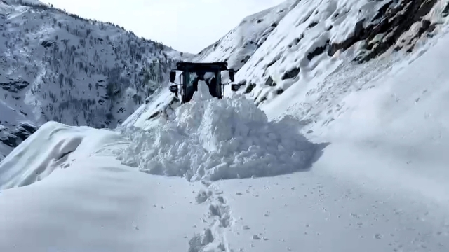 Batman'da 11 yerleşim yerinin yolu kardan kapandı