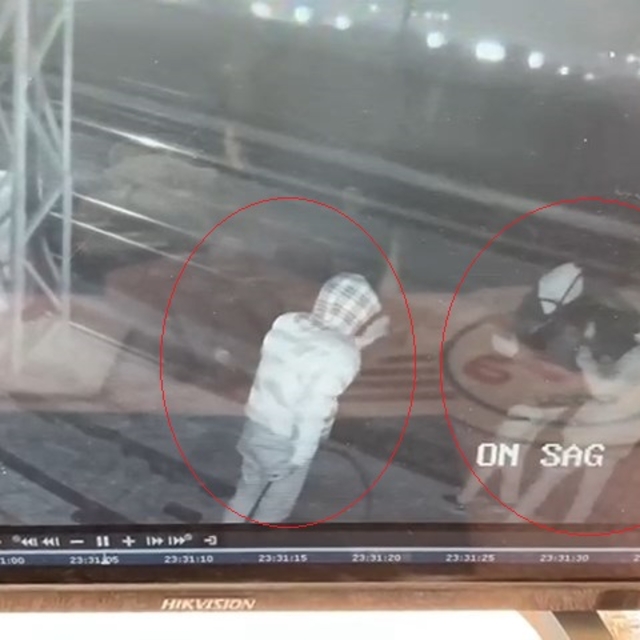 Elazığ'da, tren istasyonundan 400 bin liralık kablo hırsızlığı kamerada