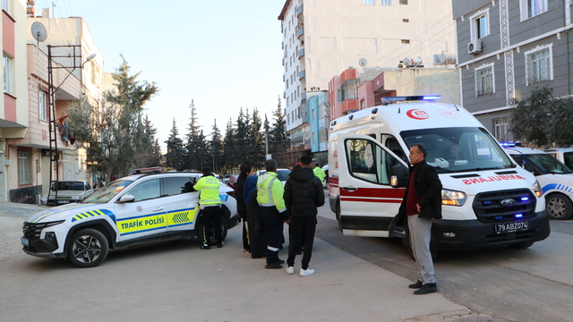 Kilis'te iki motosikletin çarpıştığı kazada 3 kişi yaralandı