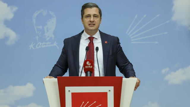 CHP Sözcüsü Yücel, MYK gündemine ilişkin basın toplantısı düzenledi: