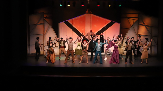 SAMDOB "Hisseli Harikalar Kumpanyası" müzikalini sahneledi