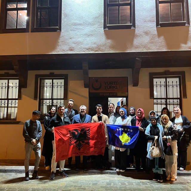 Edirne'de Kosova'nın bağımsızlığı kutlandı