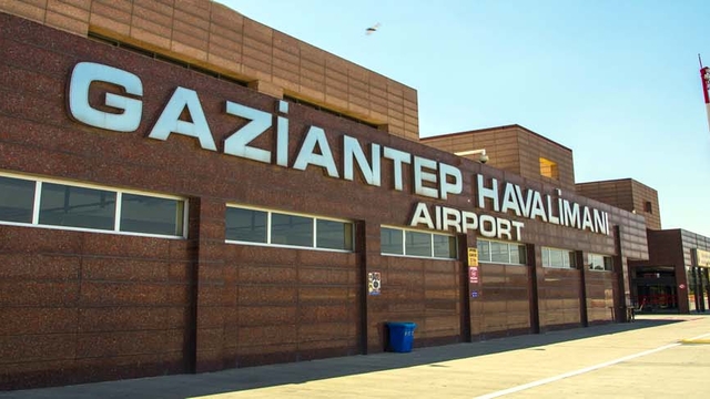 Gaziantep Havalimanı'nda tanımlanamayan cisim nedeniyle ara verilen uçuşlar yeniden başladı
