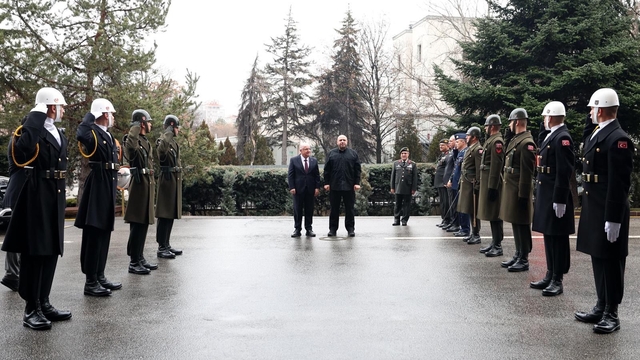 Milli Savunma Bakanı Güler, Ukrayna Savunma Bakanı Umerov ile görüştü