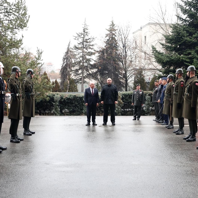 Milli Savunma Bakanı Güler, Ukrayna Savunma Bakanı Umerov ile görüştü