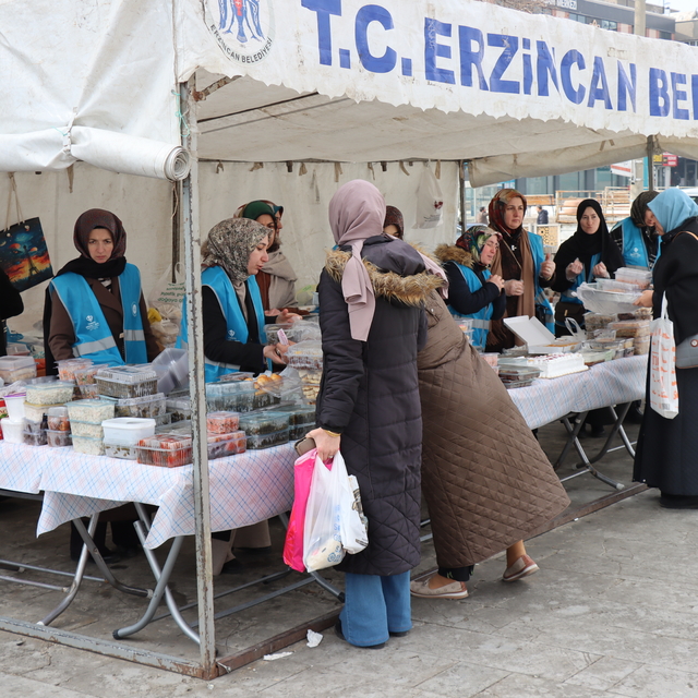 Erzincan'da deprem bölgesindeki cami ve Kur'an kurslarına destek için "Hayı...