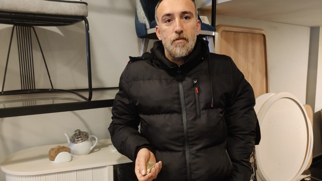 Bursa'da bir kişi yolda bulduğu altın dolu keseyi polise teslim etti