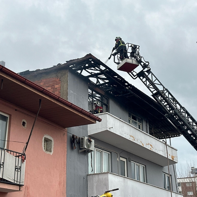Nazilli'de evde çıkan söndürüldü