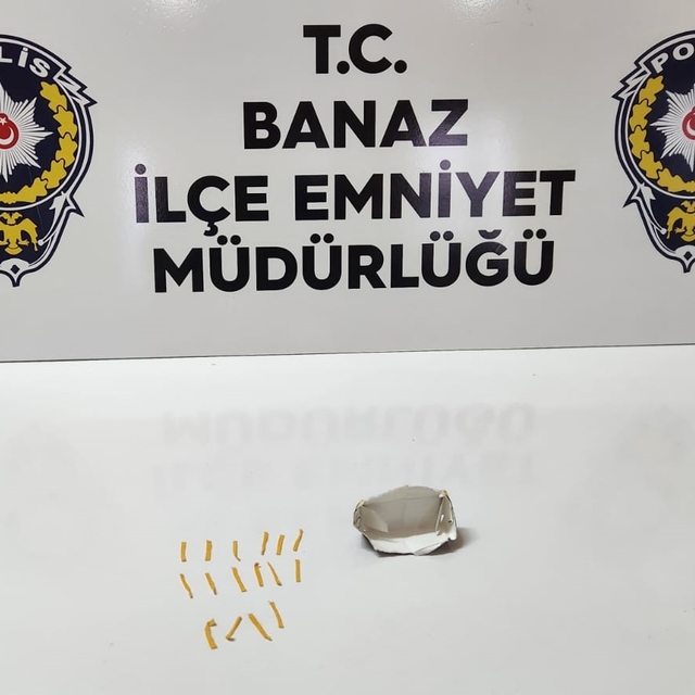Banaz'da uyuşturucuyla yakalanan şüpheli tutuklandı