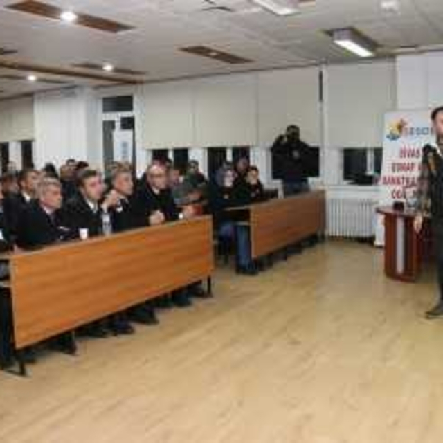 Sivas'ta "Esnaf Akademisi" düzenlendi