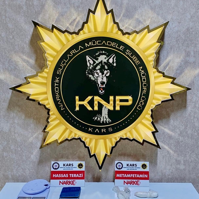 Kars'ta uyuşturucu imal ve ticareti iddiasıyla 2 zanlı tutuklandı