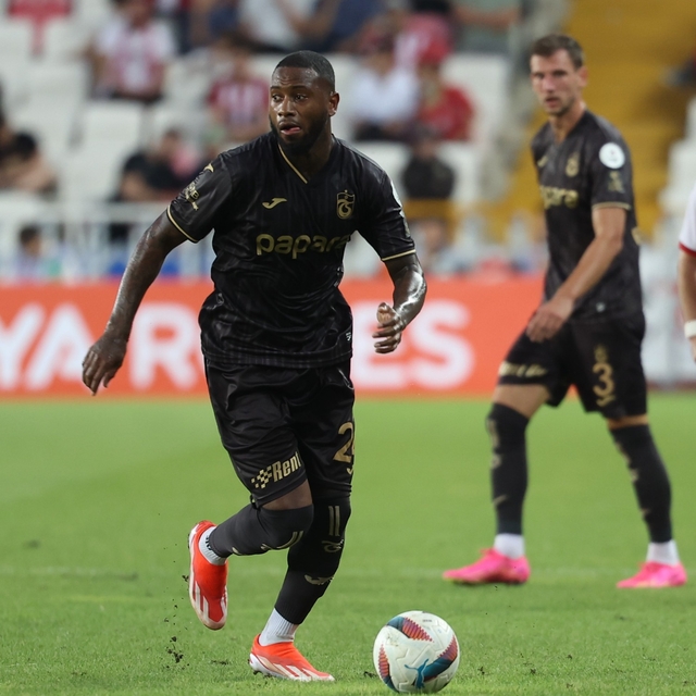 Trabzonspor'da Stefano Denswil ile yollar resmen ayrıldı